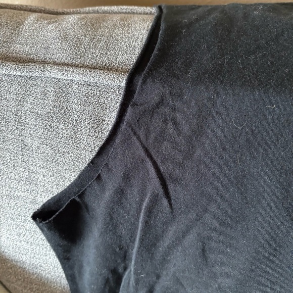 Kiss Size S Unisex sleeveless t-shirt. Black with Gray Writing. - Picture 9 of 9